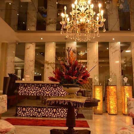 Alejandrina Hotel Куенка Екстериор снимка