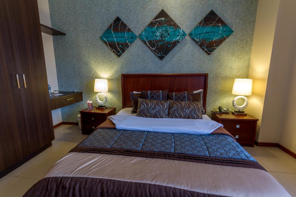 Alejandrina Hotel Куенка Стая снимка