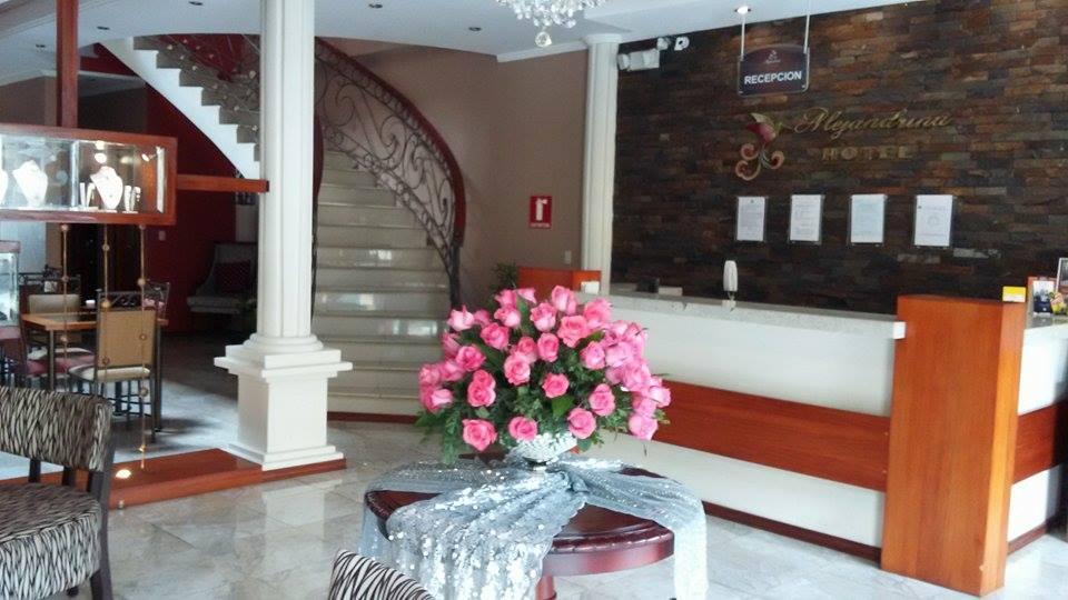 Alejandrina Hotel Куенка Екстериор снимка
