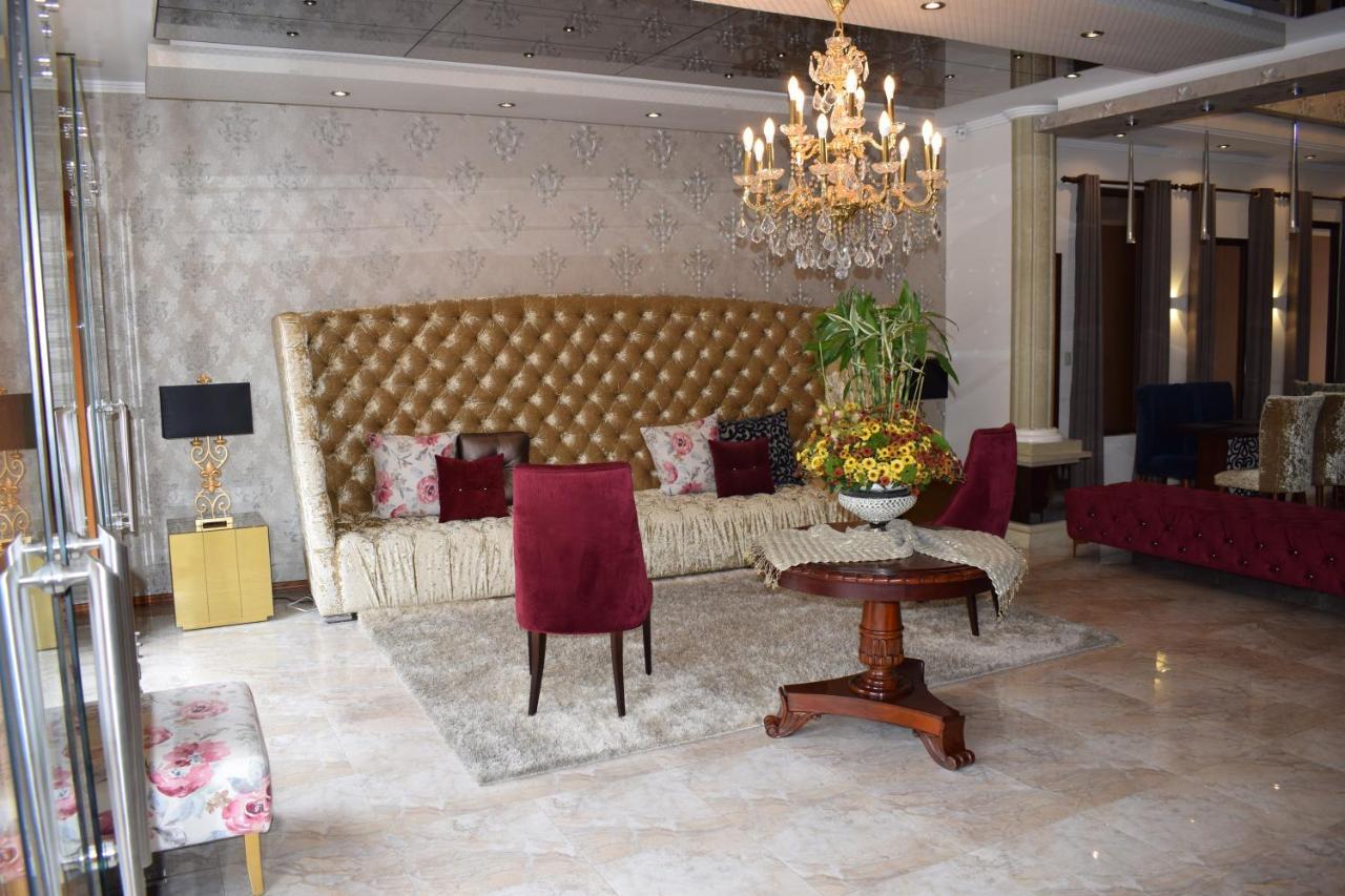 Alejandrina Hotel Куенка Екстериор снимка