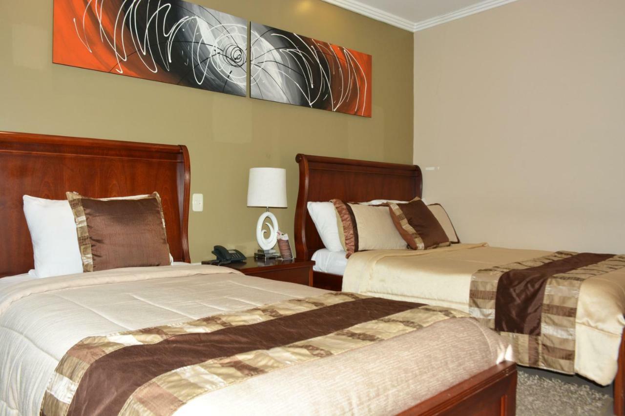 Alejandrina Hotel Куенка Екстериор снимка