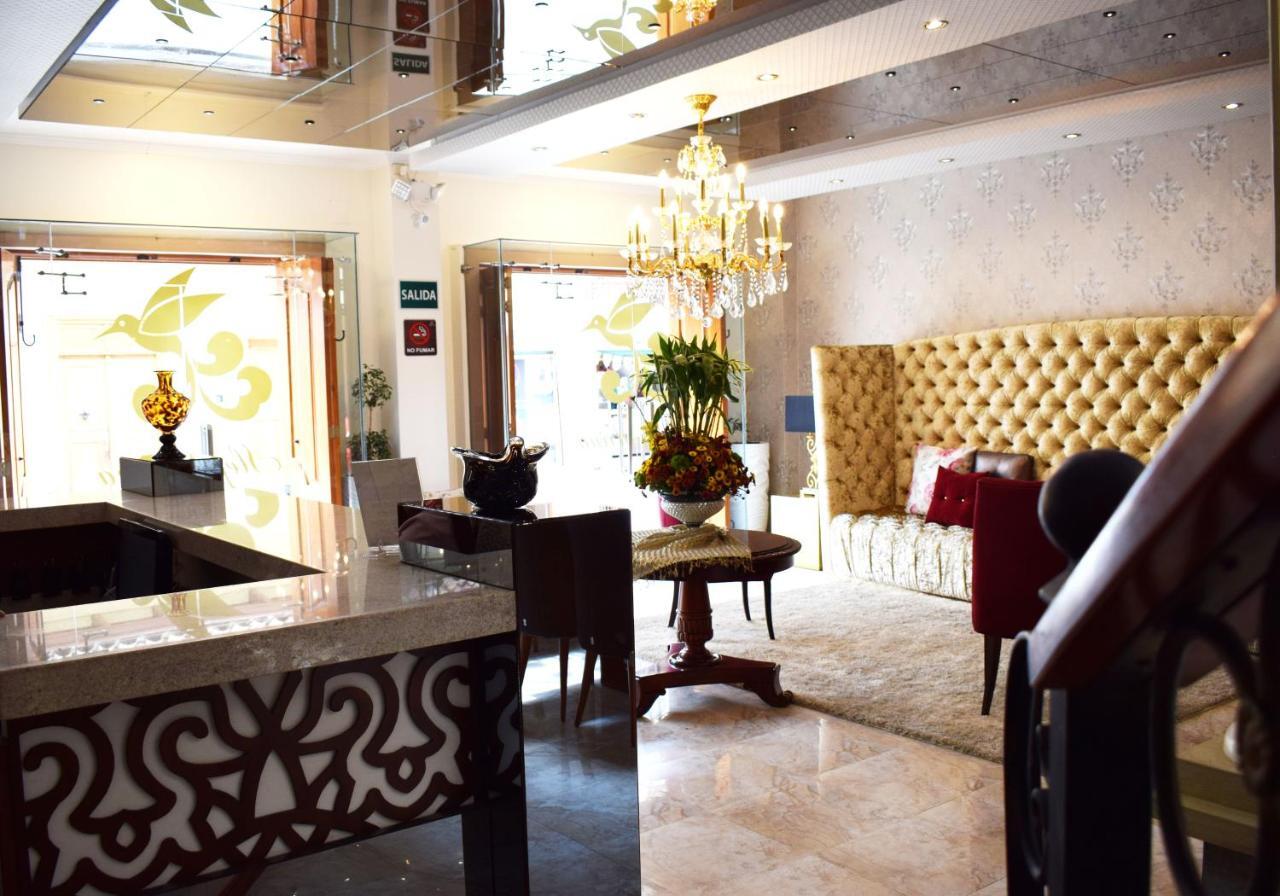Alejandrina Hotel Куенка Екстериор снимка