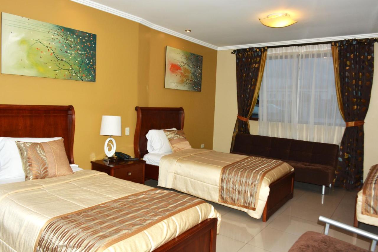 Alejandrina Hotel Куенка Екстериор снимка